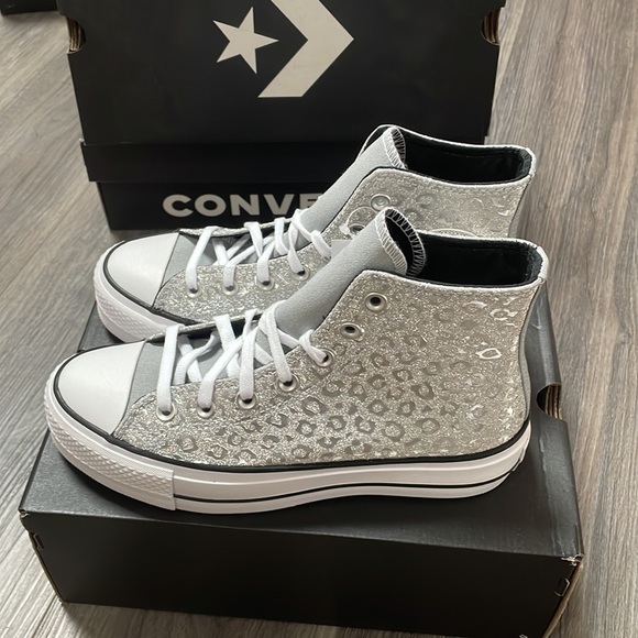 New!! 😍Converse platform - Picture 5 of 10